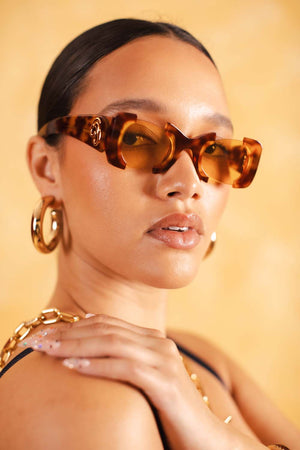 Suki Sculptural Statement Sunglasses - Tortoiseshell