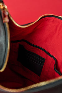 London Togo Leather Maxi Handbag - Black