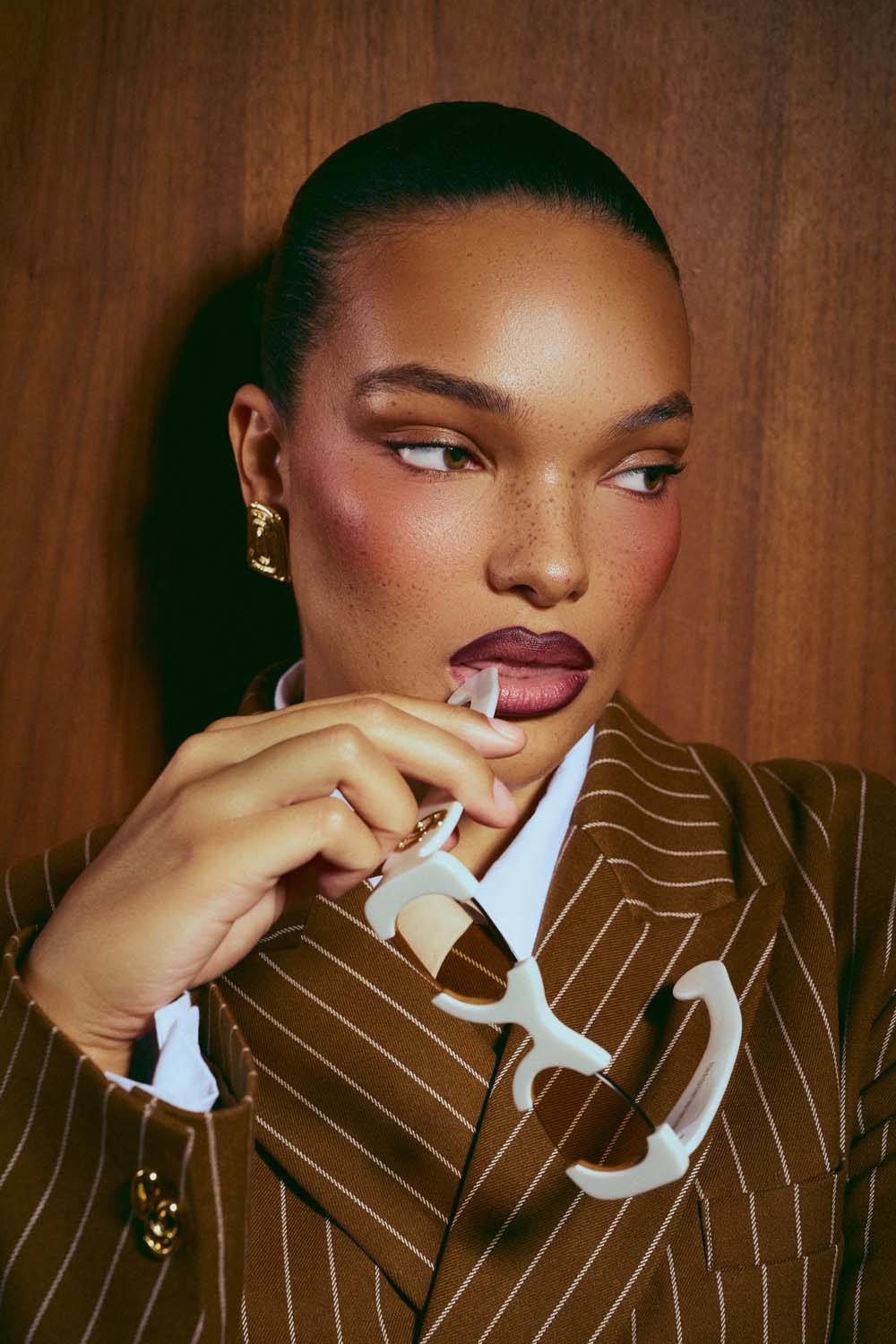 Suki Sculptural Statement Sunglasses - White